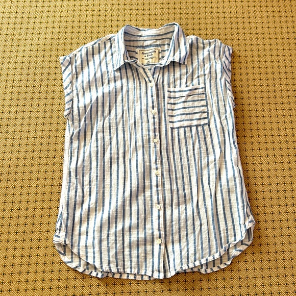 EUC Abercrombie & Fitch Striped Button Down Top - Picture 1 of 7